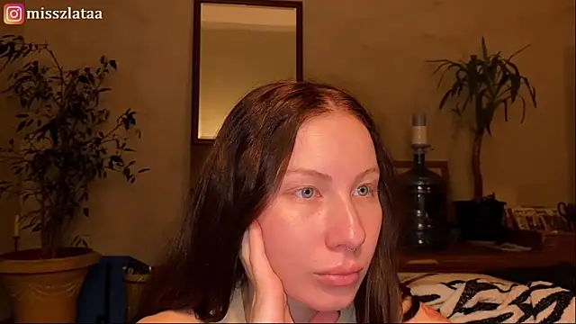 elfess online show from November 13, 2025, 7:24 pm