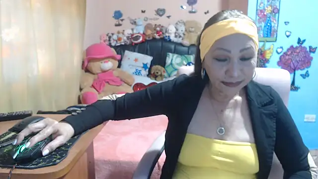 milfeddy  online show from February 1, 2026, 7:45 pm