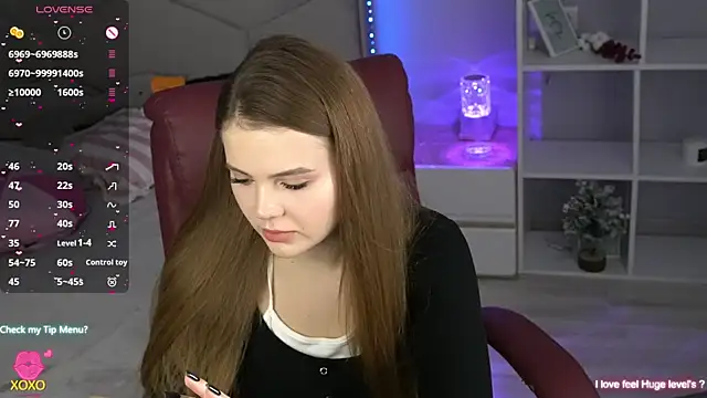 AfinaAmmor online show from March 17, 2026, 2:42 pm