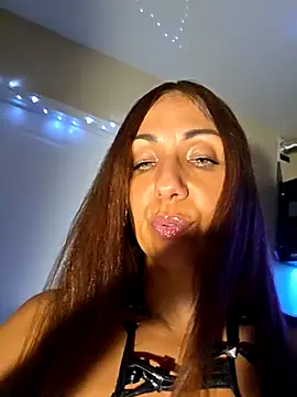 Snapshot of LeticiaWoods chatting on July 16, 2026, 8:48 pm LeticiaWoods online show from July 16, 2026, 8:48 pm