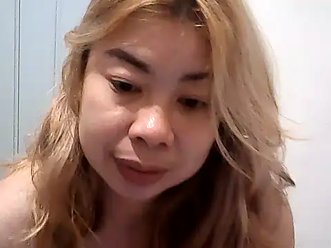 Snapshot of Totally_Naked69 chatting on January 13, 2025, 12:41 am Totally Naked69 online show from January 13, 2025, 12:41 am