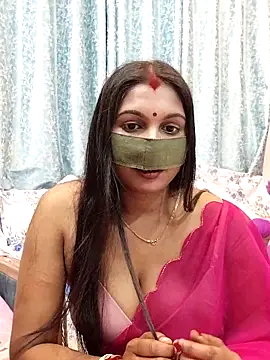 Snapshot of Queen_Dolly chatting on March 19, 2025, 5:50 pm Queen Dolly online show from March 19, 2025, 5:50 pm