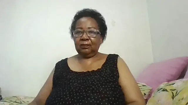 Snapshot of KinkyRicoSaisyours chatting on May 18, 2026, 3:18 pm KinkyRicoSaisyours online show from May 18, 2026, 3:18 pm