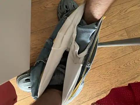 ValentinoRollstars online show from April 5, 2026, 10:12 am