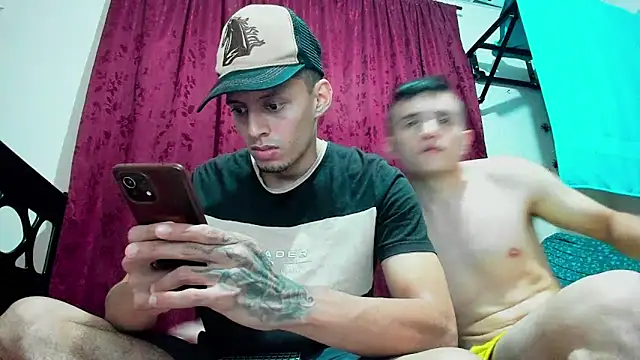 Snapshot of davidlatin66 chatting on October 3, 2025, 10:29 pm davidlatin66 online show from October 3, 2025, 10:29 pm