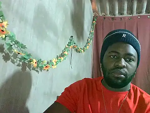 2ocmaxi online show from December 19, 2025, 7:32 pm