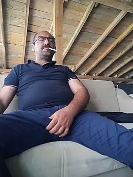 Snapshot of masculine_bear_daddy chatting on May 31, 2026, 2:13 pm masculine bear daddy online show from May 31, 2026, 2:13 pm