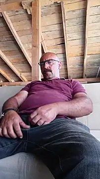 Snapshot of masculine_bear_daddy chatting on June 17, 2026, 3:46 pm masculine bear daddy online show from June 17, 2026, 3:46 pm