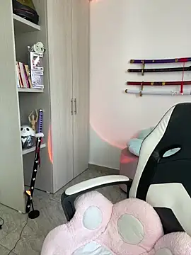 Ale Lewis online show from March 1, 2025, 2:44 pm