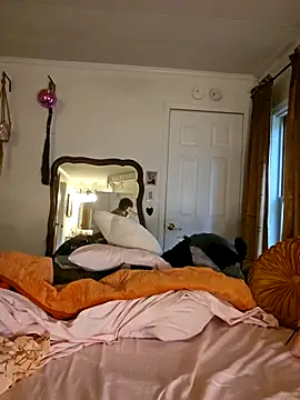 mossy kiss online show from September 23, 2025, 12:52 pm