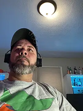 Snapshot of Cristian-Brayan chatting on February 27, 2025, 1:28 pm Cristian-Brayan online show from February 27, 2025, 1:28 pm