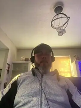 Snapshot of Cristian-Brayan chatting on December 16, 2025, 1:49 pm Cristian-Brayan online show from December 16, 2025, 1:49 pm