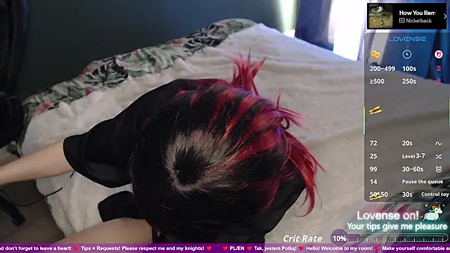 strawberry muffin online show from April 8, 2026, 3:23 pm