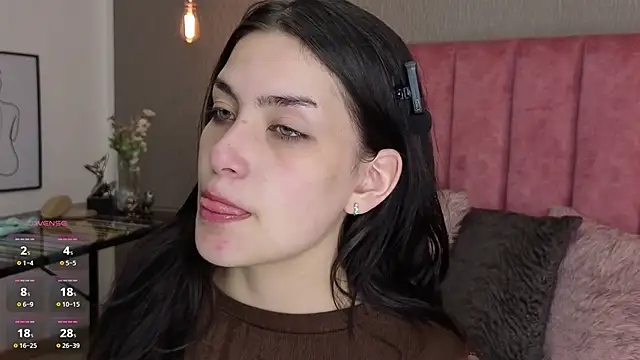 Snapshot of Alexa_Thaylor_ chatting on May 5, 2026, 4:15 pm Alexa Thaylor online show from May 5, 2026, 4:15 pm