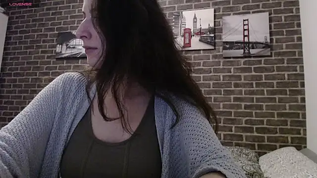  Hot Lady  online show from January 9, 2025, 11:34 pm