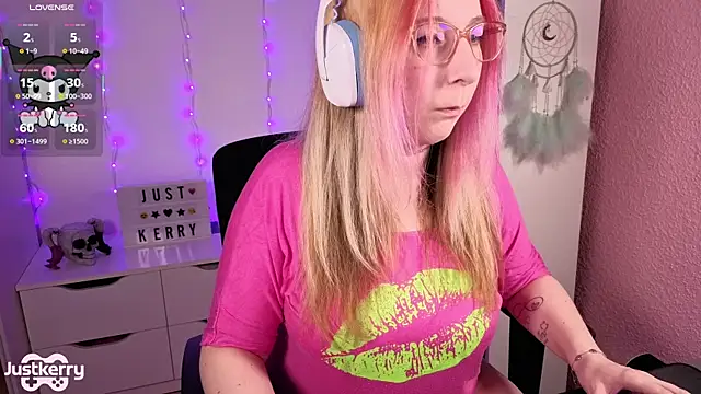 JustKerry online show from November 11, 2025, 11:32 am