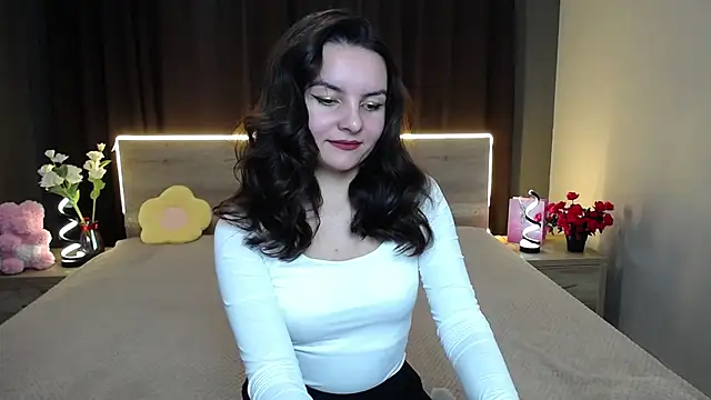 JasmineAsha online show from November 30, 2025, 7:45 am