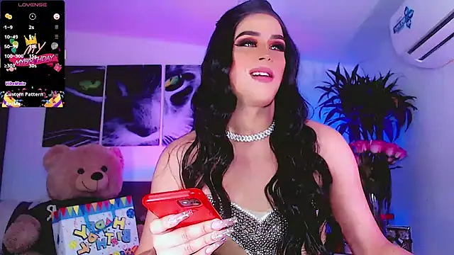 Snapshot of Sophiesweet5 chatting on November 25, 2025, 3:23 pm Sophiesweet5 online show from November 25, 2025, 3:23 pm