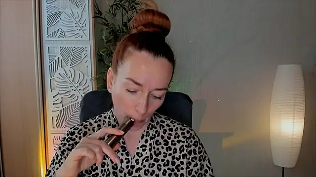 Snapshot of RebeccaMartinez chatting on March 19, 2026, 6:50 am RebeccaMartinez online show from March 19, 2026, 6:50 am