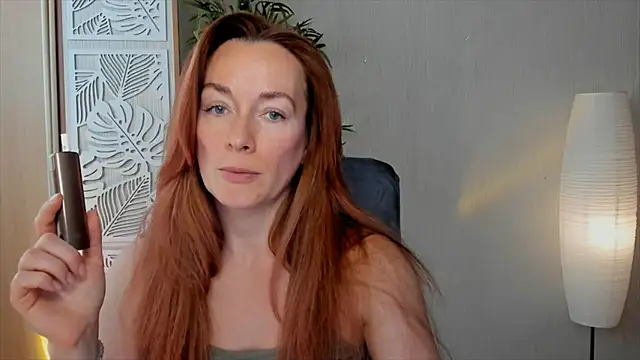 Snapshot of RebeccaMartinez chatting on April 5, 2026, 7:27 am RebeccaMartinez online show from April 5, 2026, 7:27 am