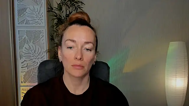 Snapshot of RebeccaMartinez chatting on May 4, 2026, 6:20 am RebeccaMartinez online show from May 4, 2026, 6:20 am