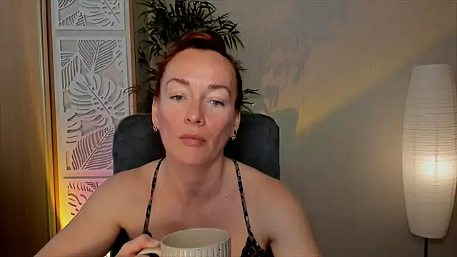 Snapshot of RebeccaMartinez chatting on May 16, 2026, 10:47 am RebeccaMartinez online show from May 16, 2026, 10:47 am