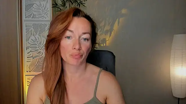 Snapshot of RebeccaMartinez chatting on June 19, 2026, 5:34 am RebeccaMartinez online show from June 19, 2026, 5:34 am