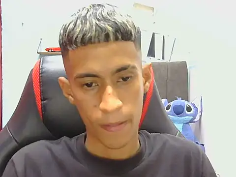 Angelstripboy online show from August 2, 2026, 10:19 pm