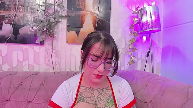 Snapshot of DEVA_BLUE_ chatting on December 7, 2024, 4:20 am DEVA BLUE online show from December 7, 2024, 4:20 am