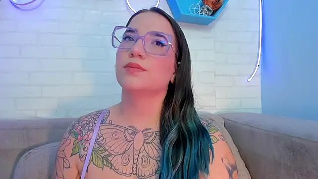 Snapshot of DEVA_BLUE_ chatting on January 23, 2025, 5:02 am DEVA BLUE online show from January 23, 2025, 5:02 am