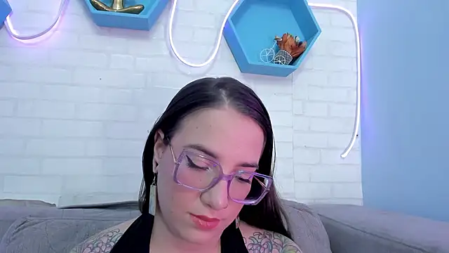 Snapshot of DEVA_BLUE_ chatting on January 31, 2025, 6:24 am DEVA BLUE online show from January 31, 2025, 6:24 am