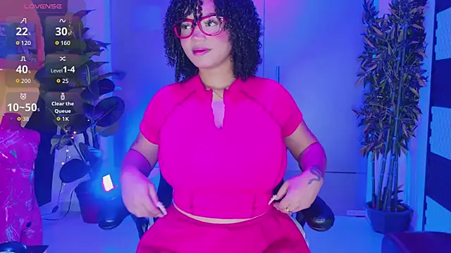 Snapshot of MalaikaBrown chatting on October 22, 2025, 12:05 pm MalaikaBrown online show from October 22, 2025, 12:05 pm