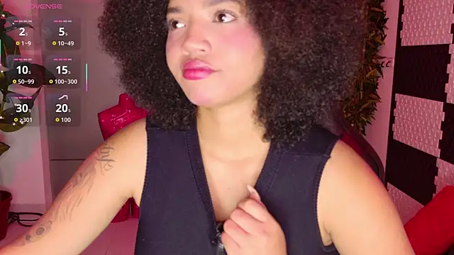 Snapshot of MalaikaBrown chatting on November 25, 2025, 12:16 pm MalaikaBrown online show from November 25, 2025, 12:16 pm