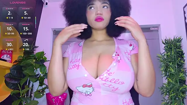 Snapshot of MalaikaBrown chatting on November 28, 2025, 12:19 pm MalaikaBrown online show from November 28, 2025, 12:19 pm