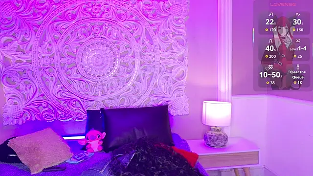 Snapshot of MalaikaBrown chatting on December 1, 2025, 12:32 pm MalaikaBrown online show from December 1, 2025, 12:32 pm