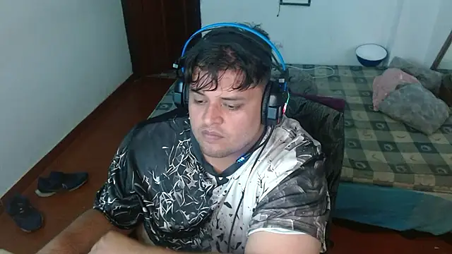 Snapshot of altairstudiosvip_ chatting on December 3, 2024, 4:58 am altairstudiosvip  online show from December 3, 2024, 4:58 am