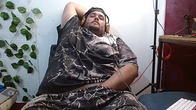 Snapshot of altairstudiosvip_ chatting on February 3, 2025, 3:06 pm altairstudiosvip  online show from February 3, 2025, 3:06 pm