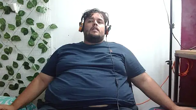 Snapshot of altairstudiosvip_ chatting on February 5, 2025, 2:48 pm altairstudiosvip  online show from February 5, 2025, 2:48 pm