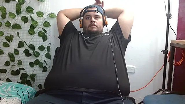 Snapshot of altairstudiosvip_ chatting on February 6, 2025, 1:16 am altairstudiosvip  online show from February 6, 2025, 1:16 am