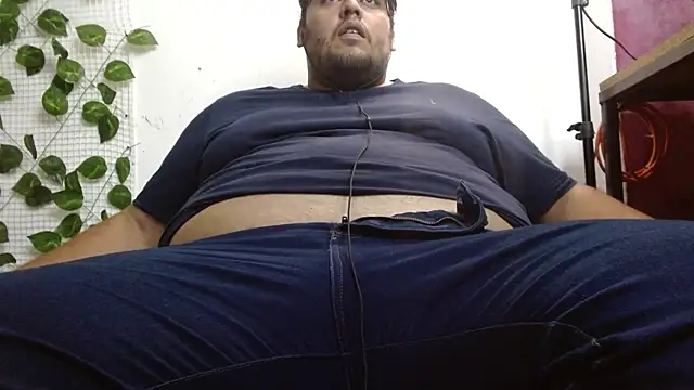 Snapshot of altairstudiosvip_ chatting on March 6, 2025, 12:32 am altairstudiosvip  online show from March 6, 2025, 12:32 am