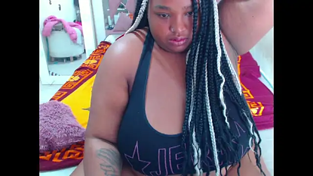 chocolatehot04 online show from October 10, 2025, 4:06 pm