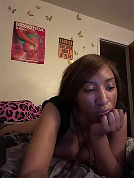 Snapshot of Iceblanca chatting on April 18, 2026, 1:20 am Iceblanca online show from April 18, 2026, 1:20 am