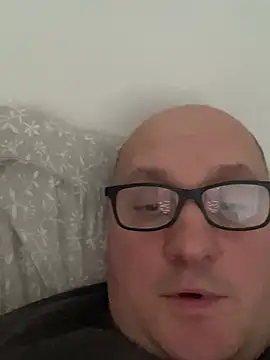 vanjbi45 online show from February 13, 2025, 4:17 pm