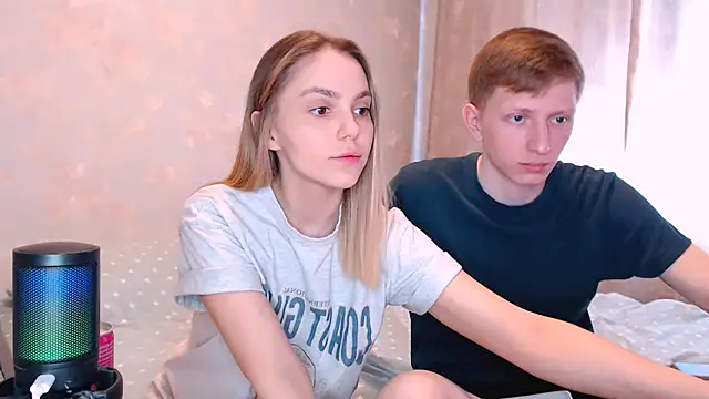 Snapshot of juliaanddima chatting on April 10, 2026, 8:08 am juliaanddima online show from April 10, 2026, 8:08 am