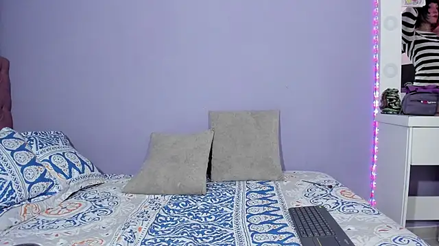 Snapshot of Room312_ chatting on June 20, 2026, 4:10 pm Room312 online show from June 20, 2026, 4:10 pm