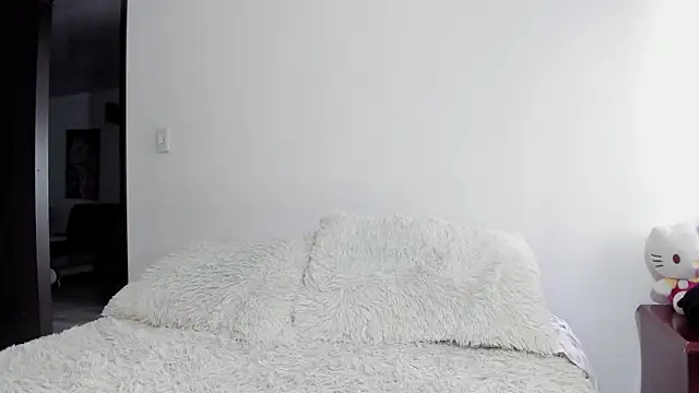 Snapshot of Room312_ chatting on July 16, 2026, 8:04 pm Room312 online show from July 16, 2026, 8:04 pm