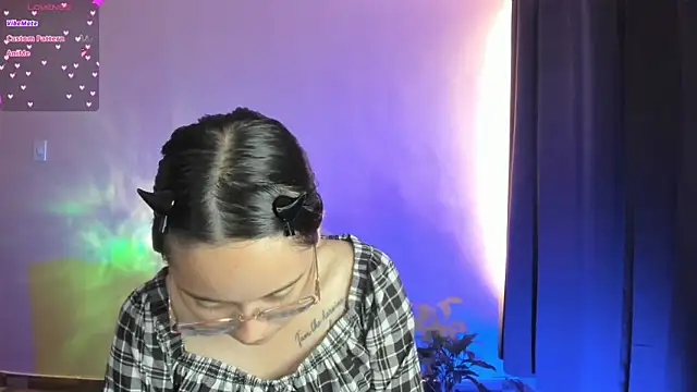 Snapshot of shantalc3rezo chatting on November 13, 2025, 6:07 pm shantalc3rezo online show from November 13, 2025, 6:07 pm