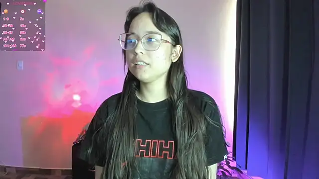 Snapshot of shantalc3rezo chatting on November 27, 2025, 8:33 pm shantalc3rezo online show from November 27, 2025, 8:33 pm