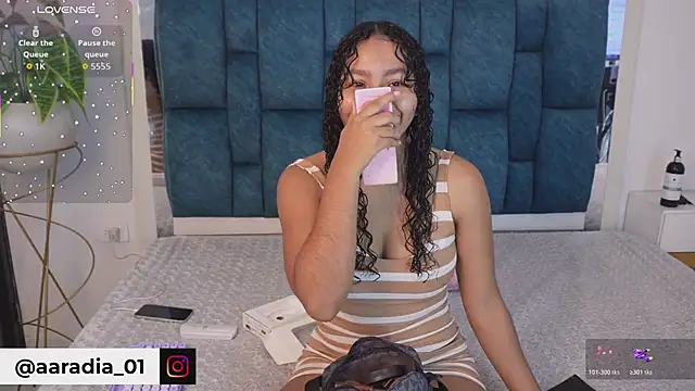 Anais aradia online show from March 6, 2026, 7:05 am