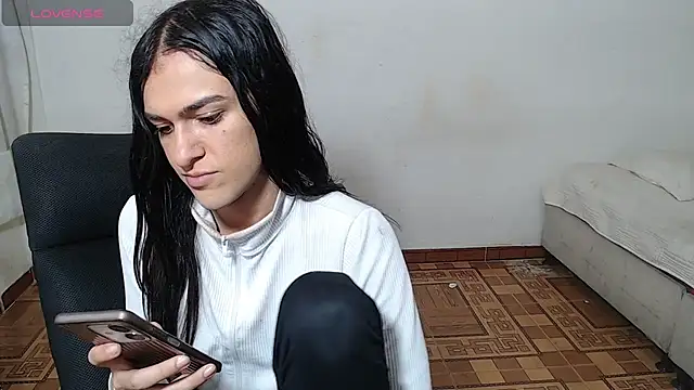 Snapshot of sweet1Girl chatting on May 26, 2026, 1:07 pm sweet1Girl online show from May 26, 2026, 1:07 pm